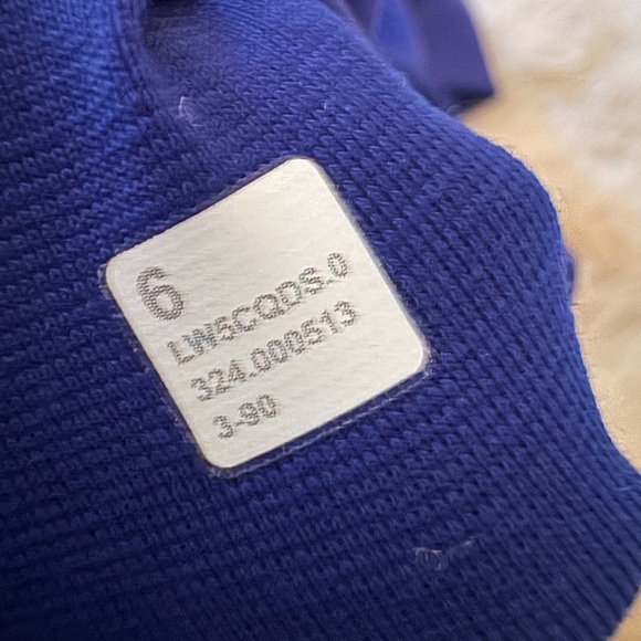 Wunder train 25” lululemon size 6 - Color is Galactic Cobalt - - Picture 3 of 3